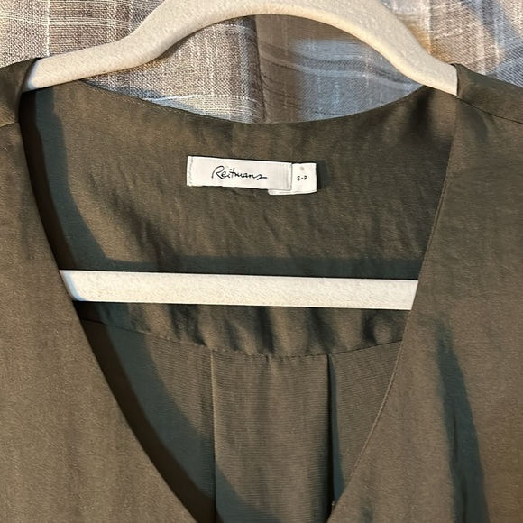 Green 3/4 Length Reitman’s Small Top - Picture 2 of 6